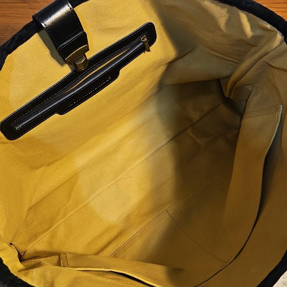 M.C.W HANDMADE CARPET BAG‎ LARGE